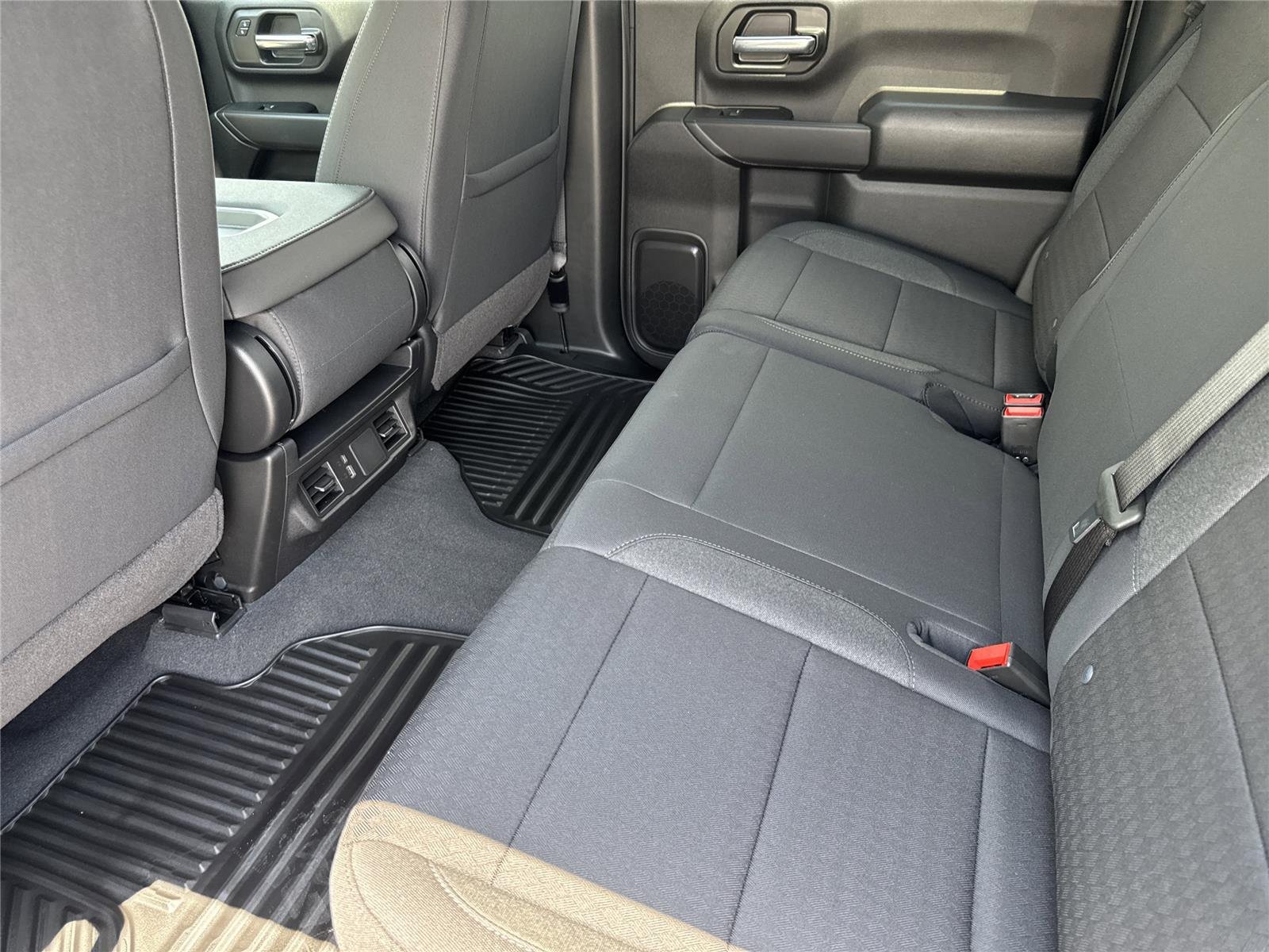 2026 Chevrolet Silverado 2500 HD Custom - Photo 19