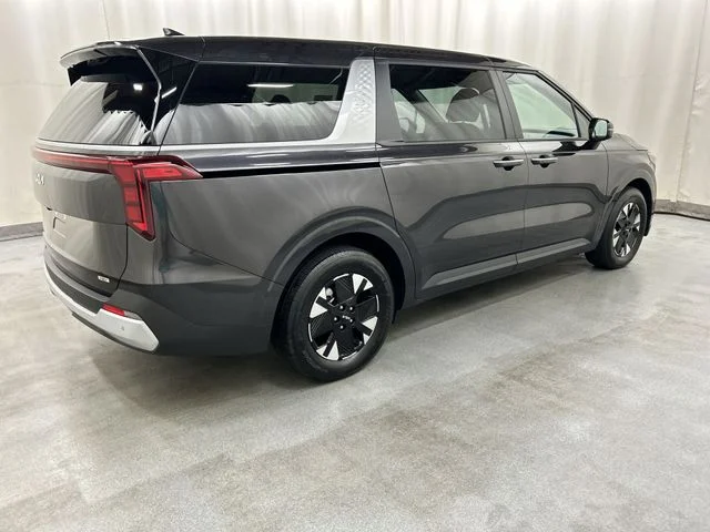 Used 2026 Gray Kia LXS image 4