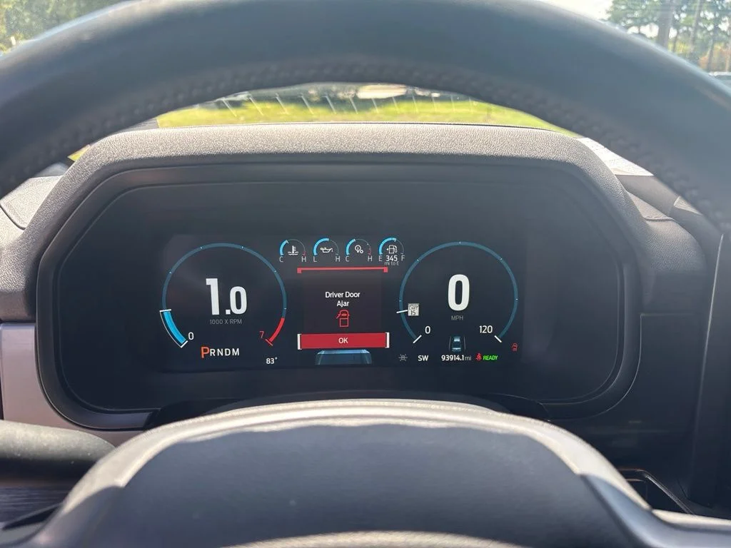 Used 2023 Silver Ford Lariat image 26