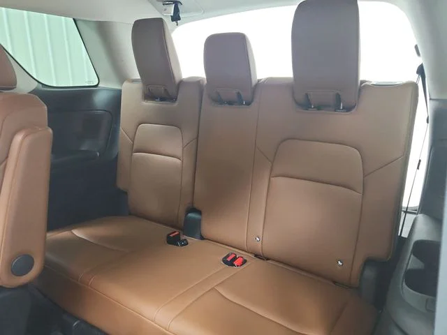 Used 2024 Gray Nissan Platinum image 36