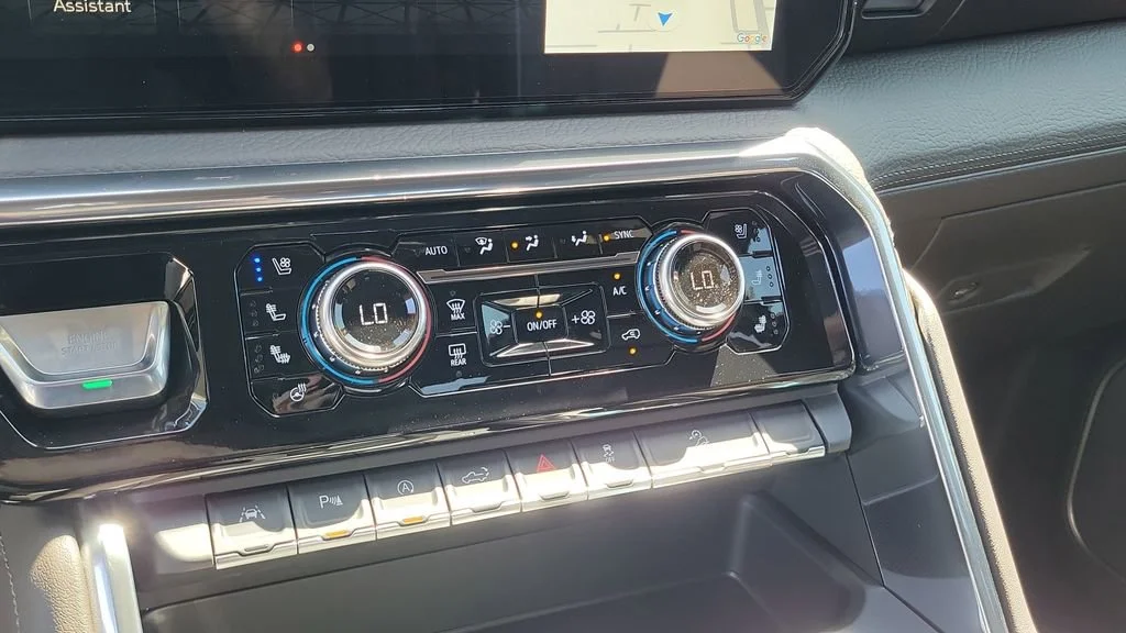 New 2026 Glacier White Tricoat GMC Denali image 23