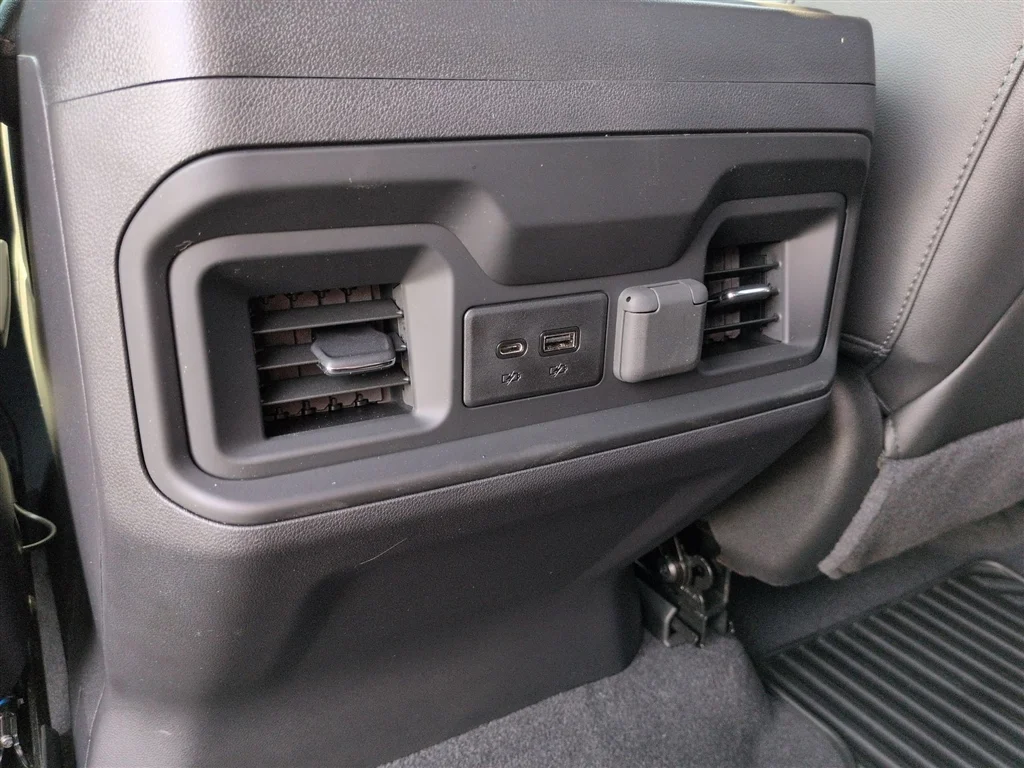 Used 2019 RED HOT Chevrolet RST image 21