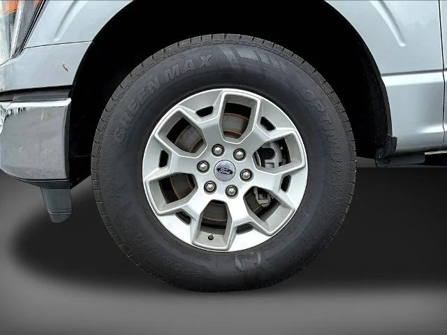 Used 2023 Silver Metallic Ford XLT image 69