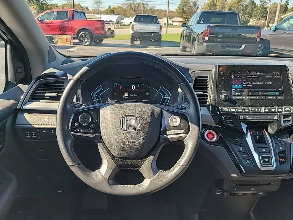 Used 2022  Honda Touring image 6