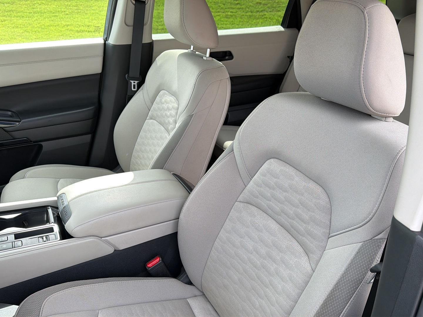 Used 2024 Gun Metallic Nissan SV image 29