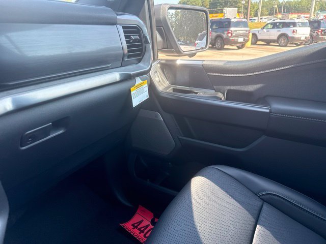 New 2026 Carbonized Gray Metallic Ford Lariat image 34