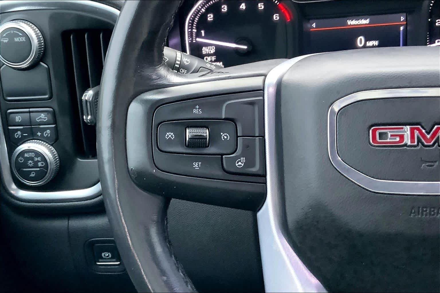 Used 2020 Onyx Black GMC SLT image 23