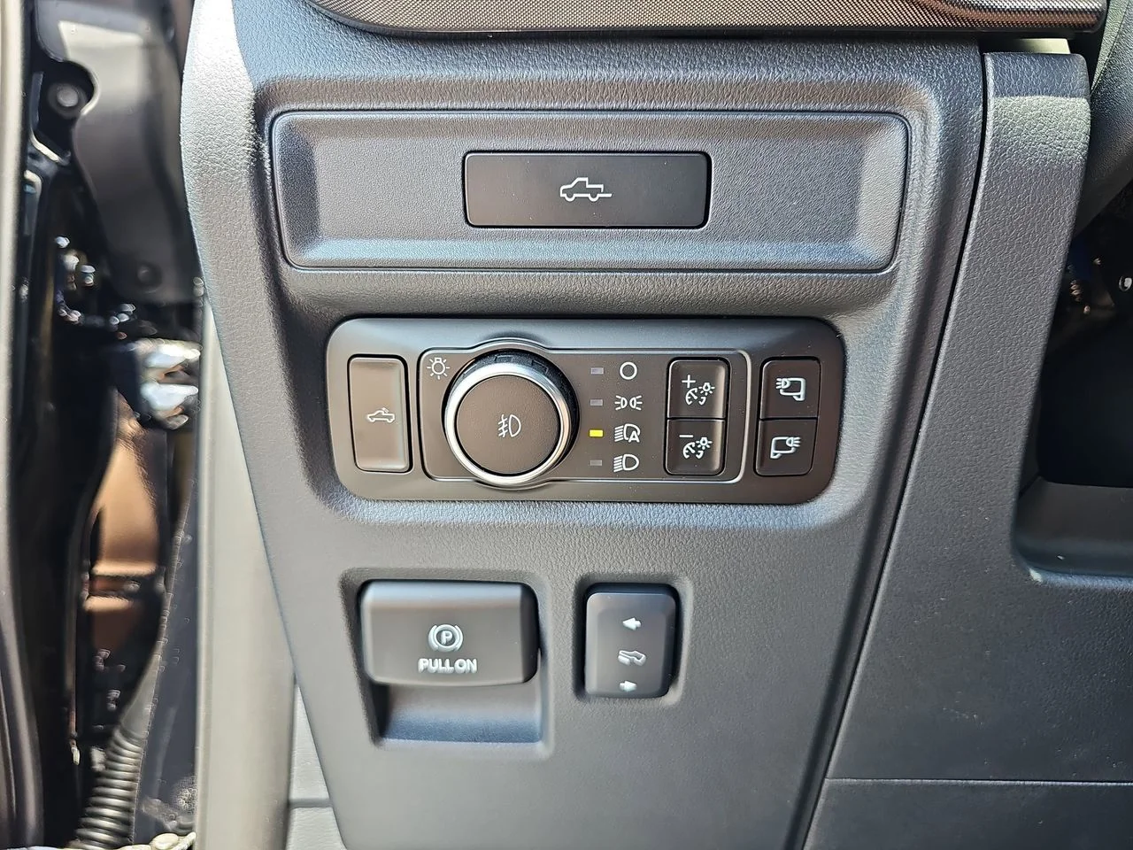 New 2026 Black Ford Tremor image 36