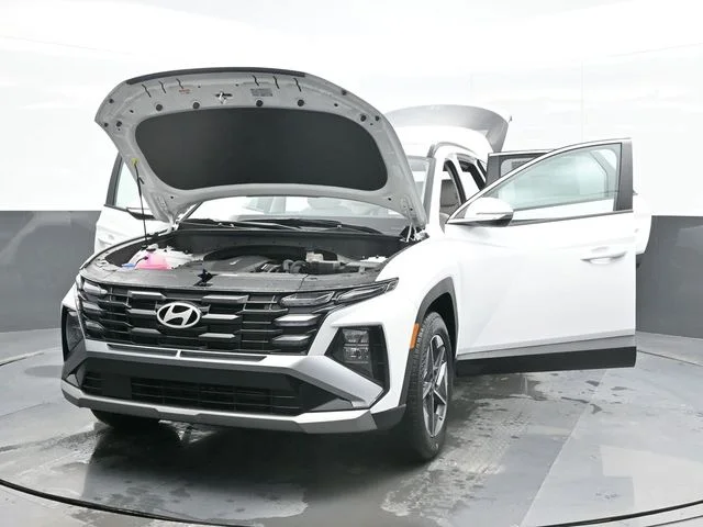 New 2026 White Hyundai SEL Premium image 30