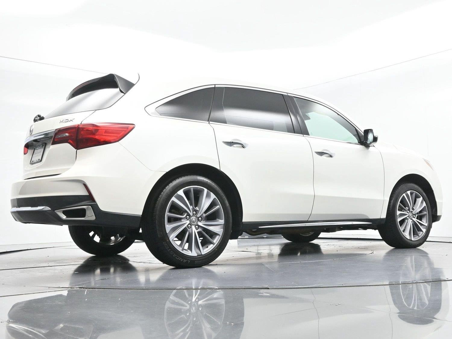 Used 2018 White Diamond Pearl Acura w/Technology Pkg image 62