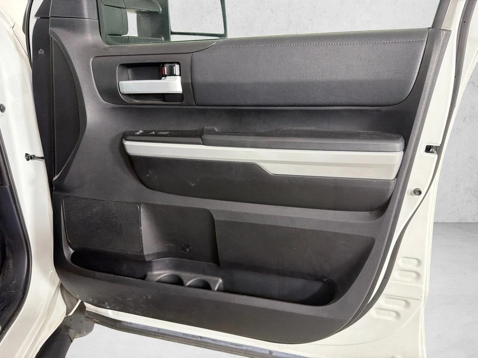 Used 2021 Super White Toyota SR5 image 14