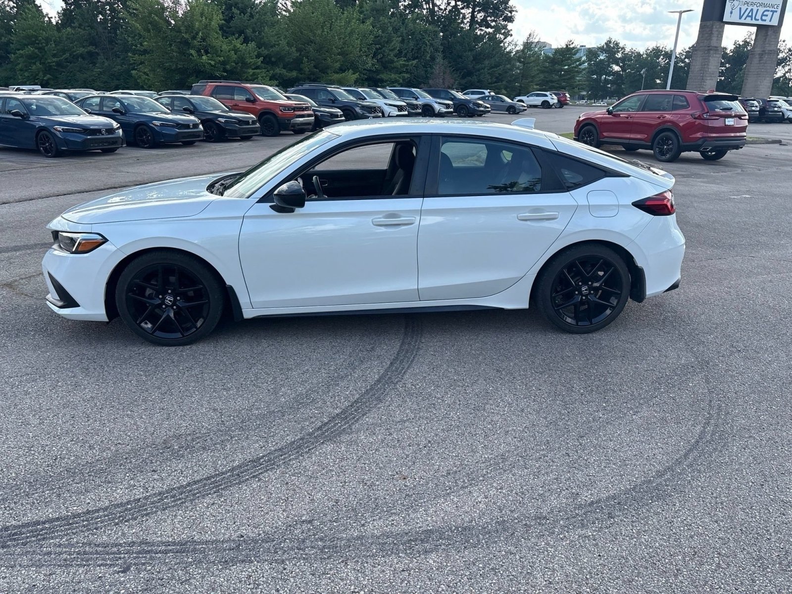 Certified Used 2022 Platinum White Pearl Honda Sport image 2