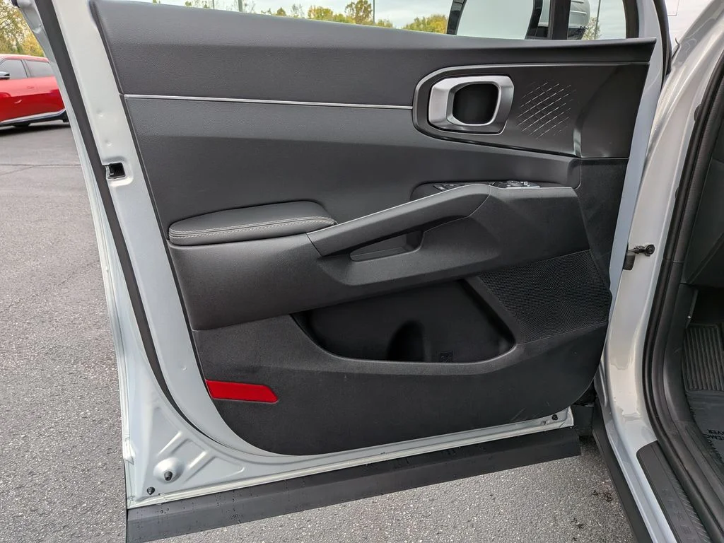 2026 Kia Sorento S - Photo 13