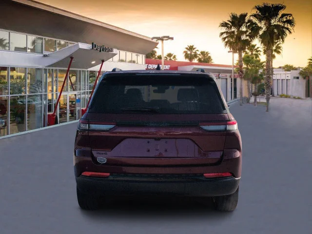 Used 2024 Red Jeep Altitude X image 4