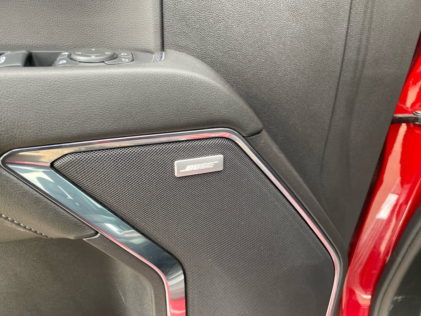 Used 2024 Volcanic Red Tintcoat GMC SLT image 9