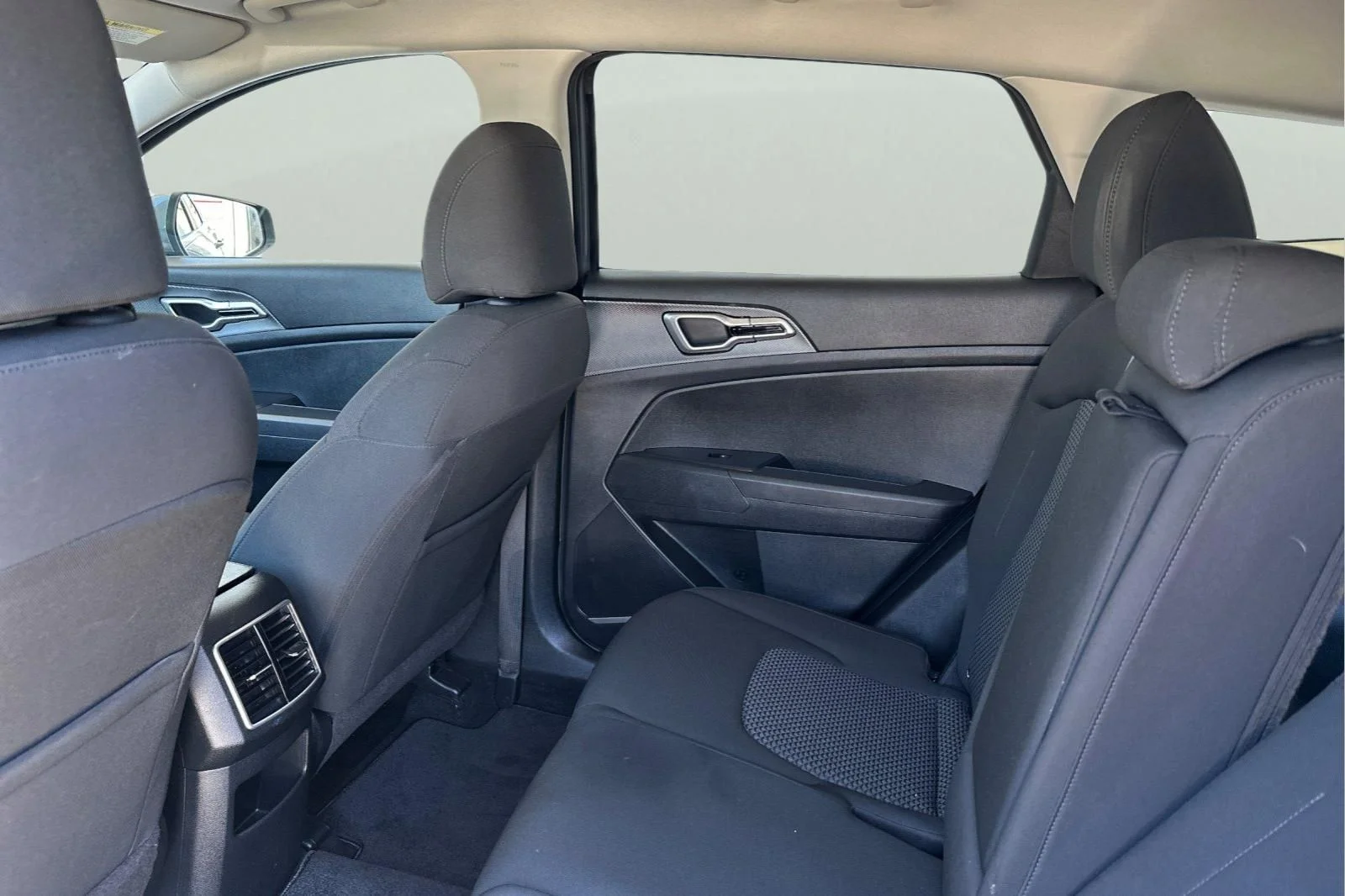 Used 2025 Silver Kia LX image 5