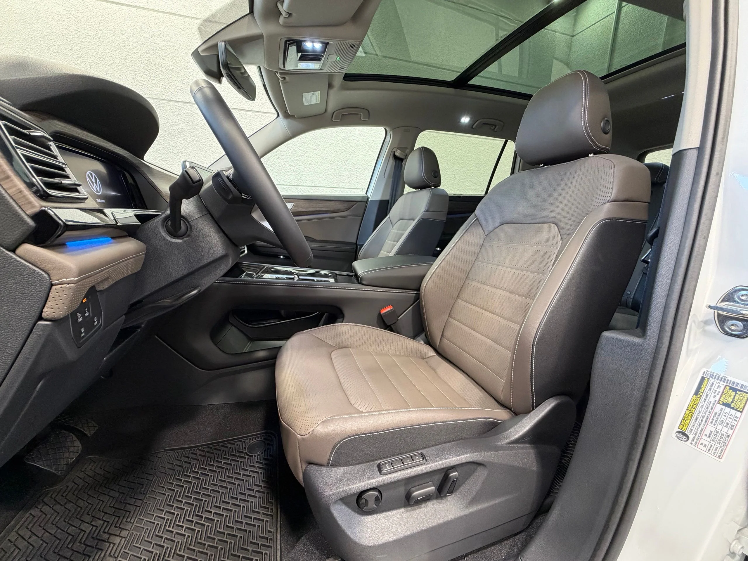New 2026 White Volkswagen 2.0T SEL image 20