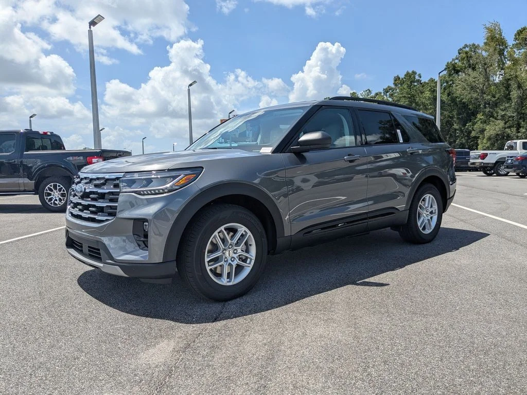 New 2026 Carbonized Gray Metallic Ford Active image 8