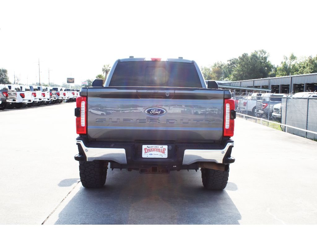 Used 2023 CARBONIZED Ford LARIAT image 23