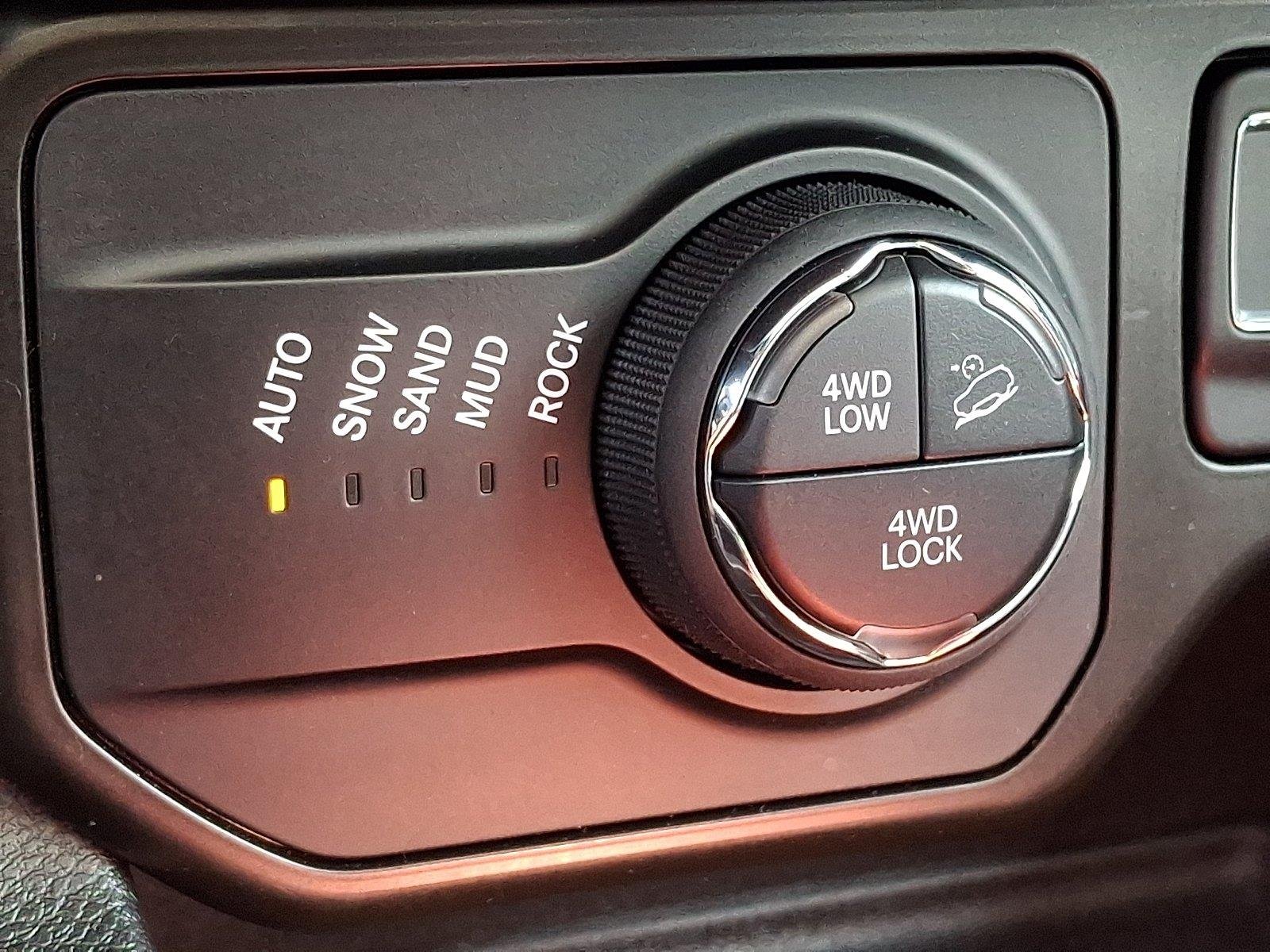 Used 2022 Sting-Gray Clearcoat Jeep Trailhawk image 27