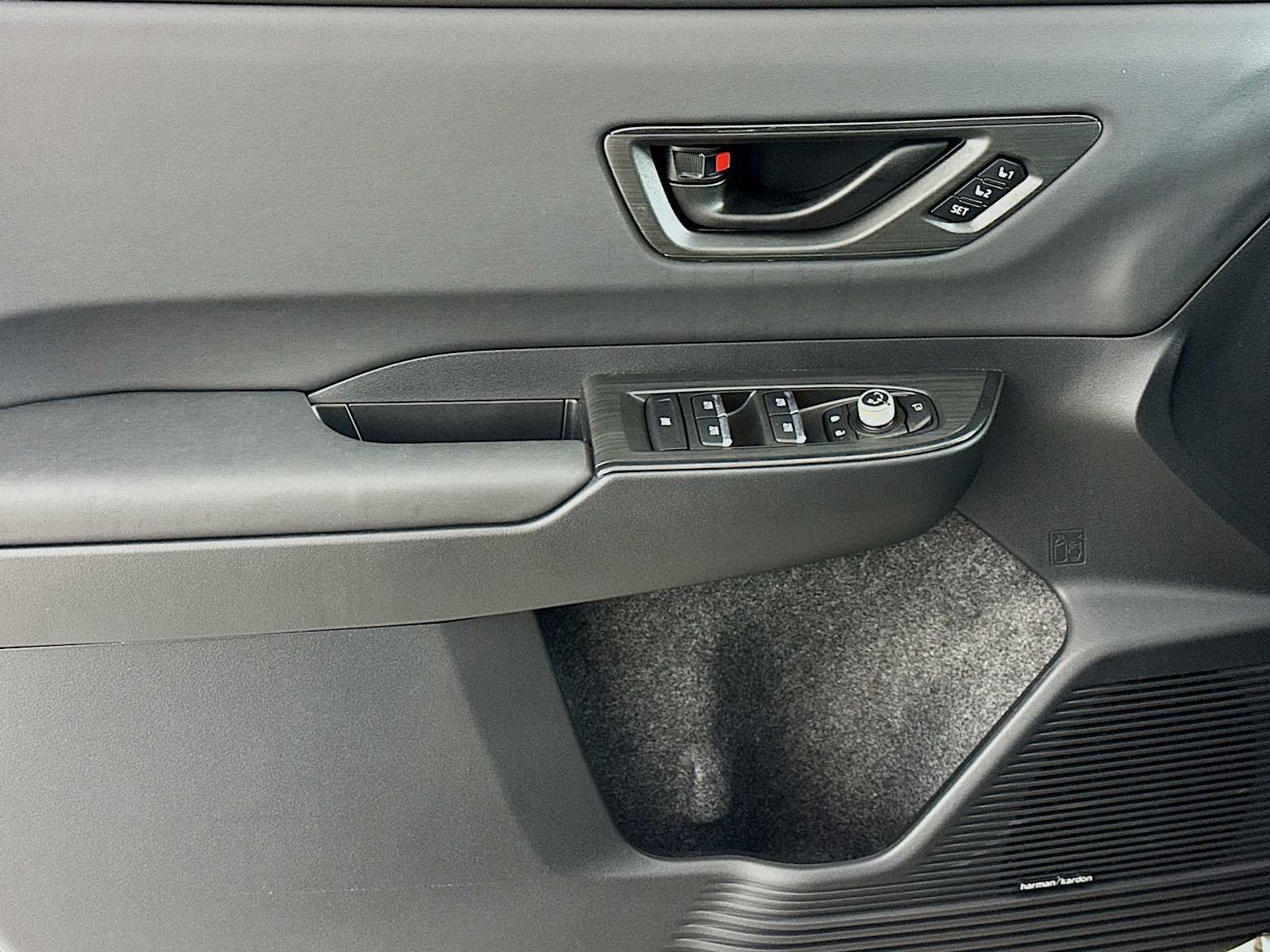 New 2026 MAGNETITE GRAY METALLIC Subaru Wilderness image 17