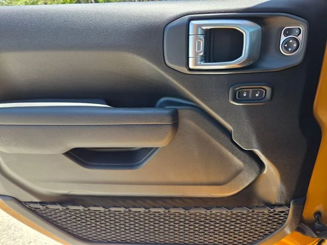 New 2026 Goldilocks Exterior Paint Jeep Sport S image 22