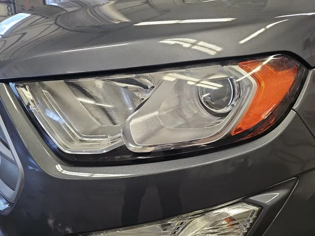 Used 2021 Gray Ford SE image 28