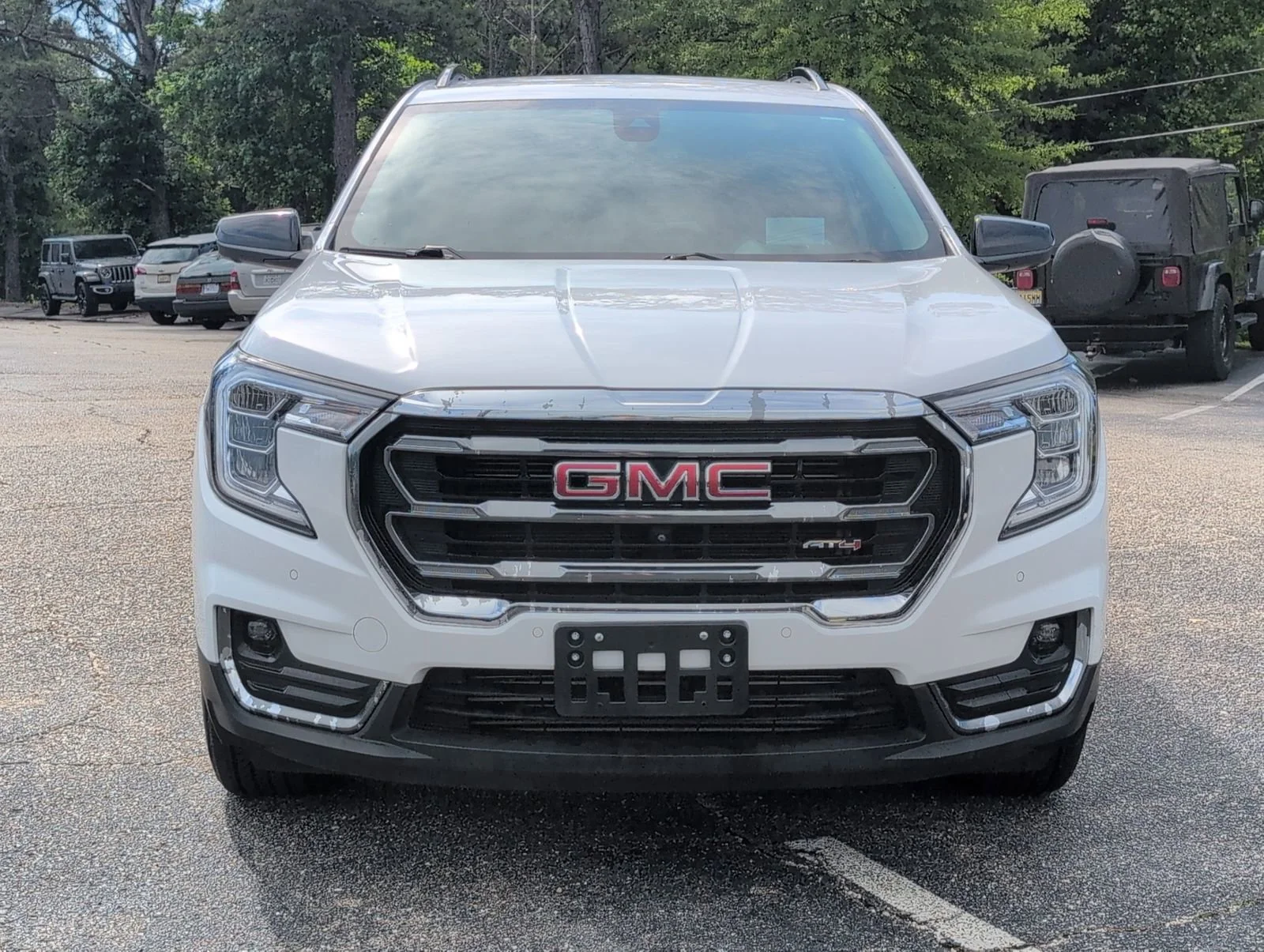 Used 2024 Summit White GMC AT4 image 9