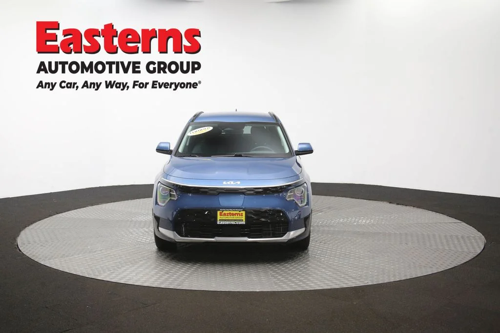 Used 2023 Blue Kia Wind image 51