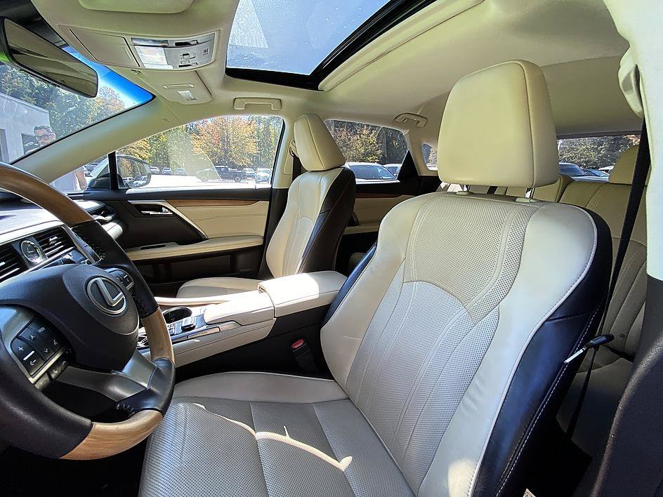 Used 2019 White Pearl Lexus RX 350 image 9