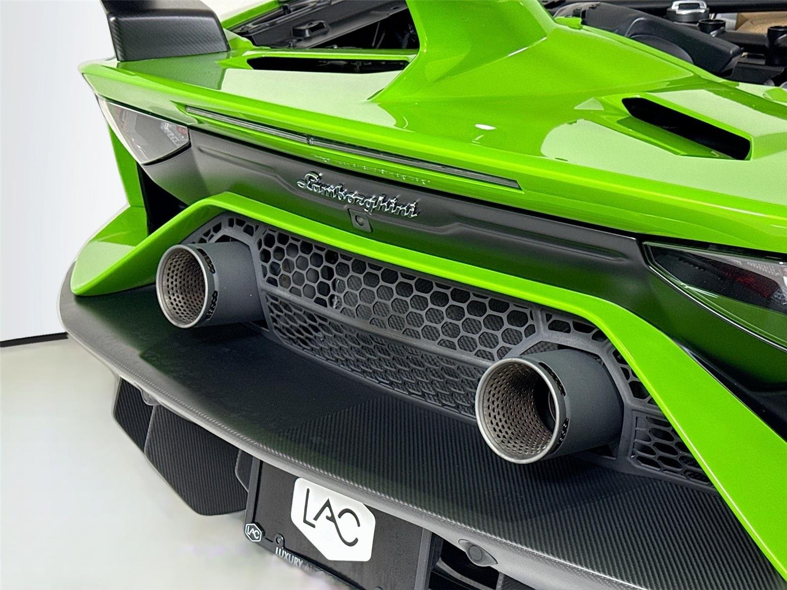 2021 Lamborghini Aventador - Photo 44