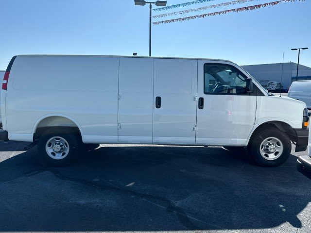 2025 Chevrolet Express Cargo Work Van - Photo 13