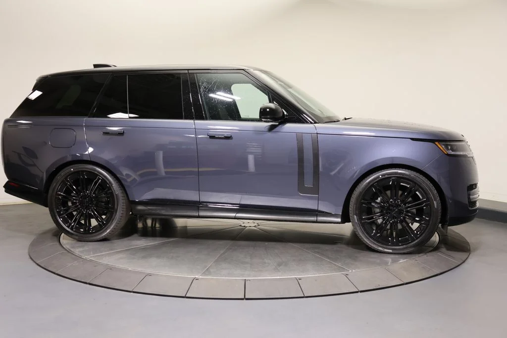 2026 Land Rover Range Rover SE - Photo 6