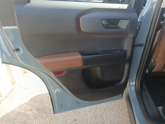 Used 2022 Blue Ford Badlands image 29