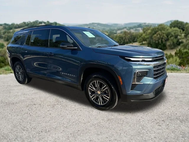 2024 Chevrolet Traverse LT