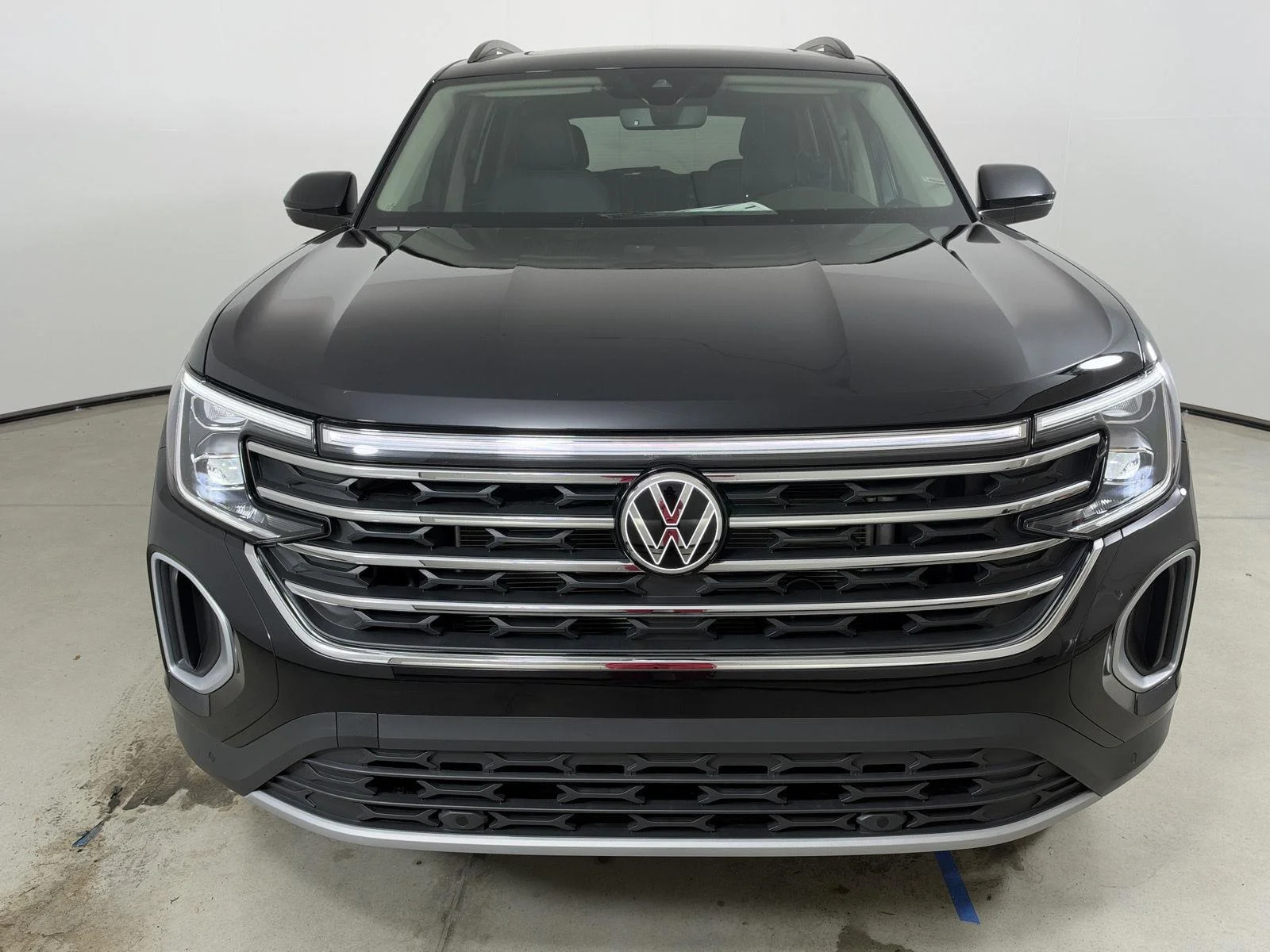New 2026 Deep Black Pearl Volkswagen 2.0T SE w/Technology image 2