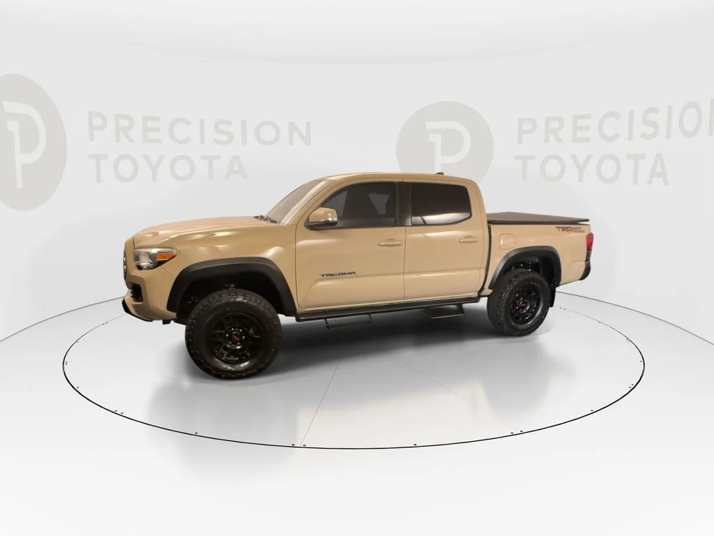 Used 2018 Quicksand Toyota TRD Off-Road image 10