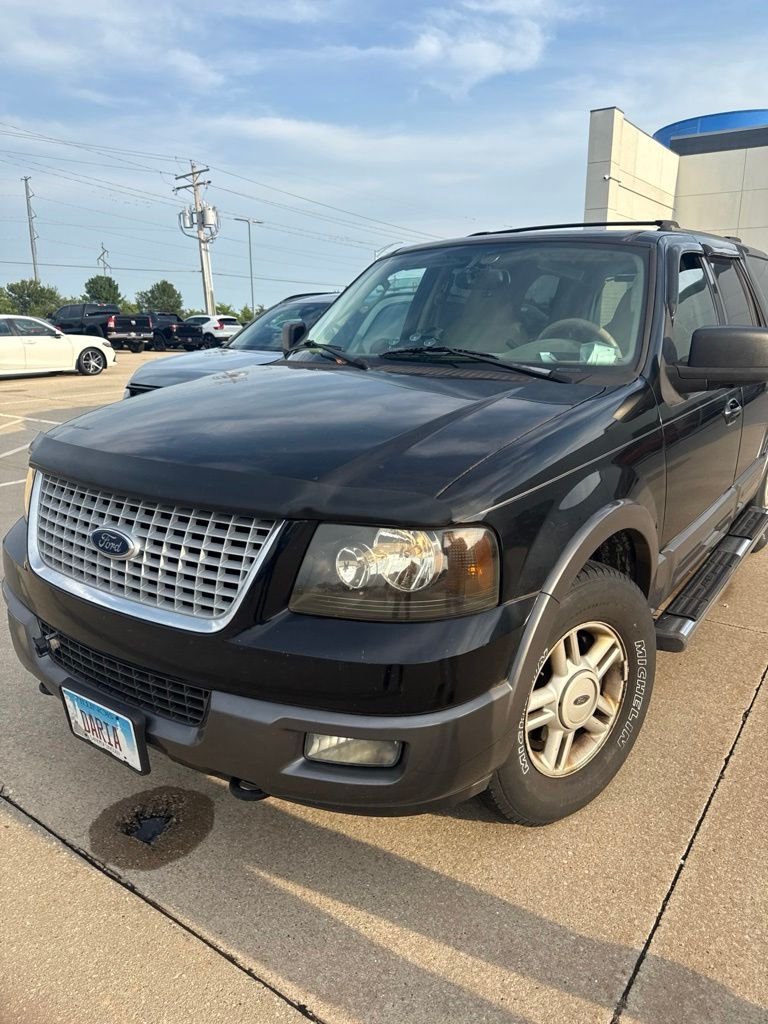 Used 2004 Black Ford XLT image 4
