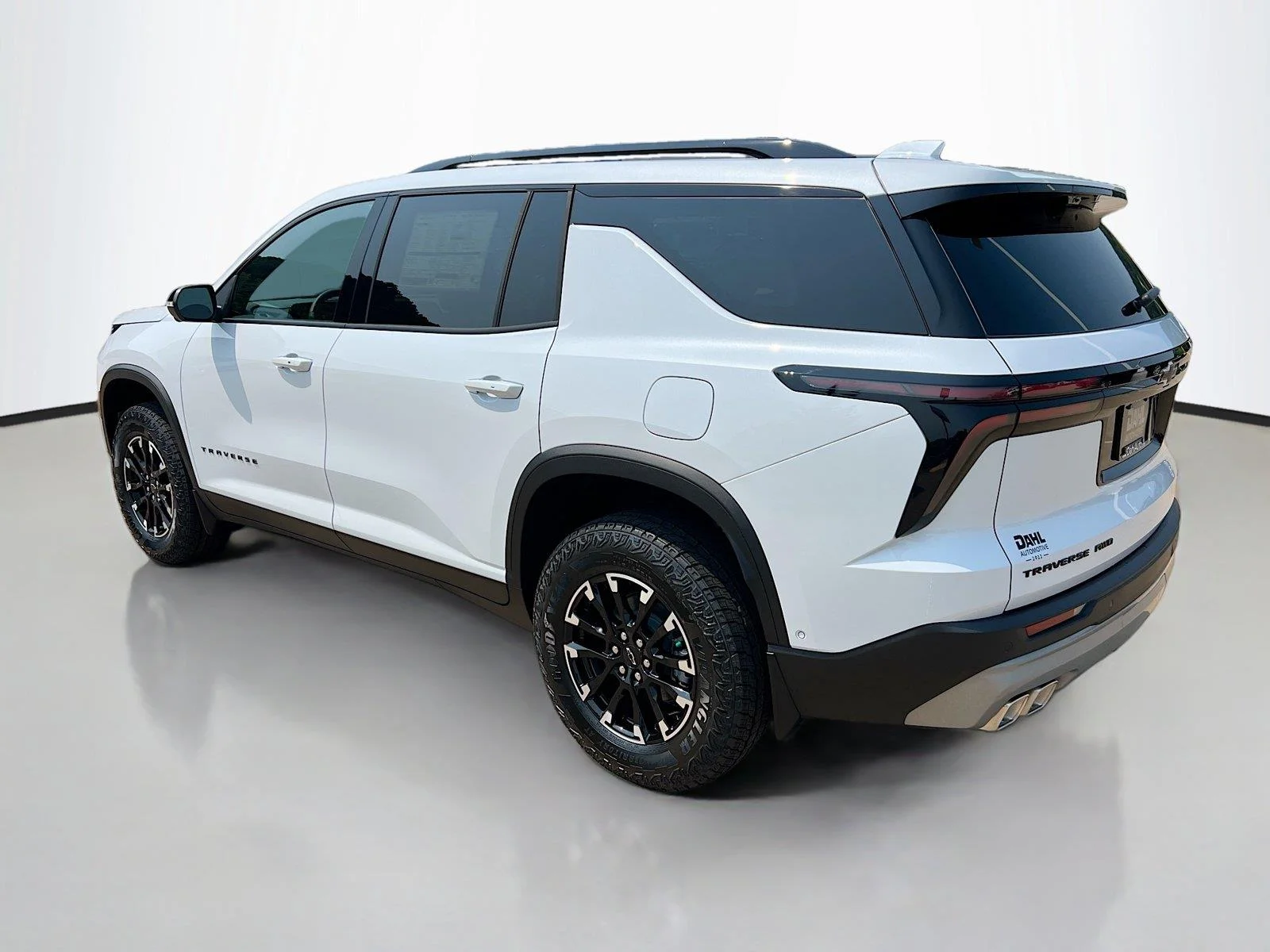 2026 Chevrolet Traverse Z71 - Photo 10