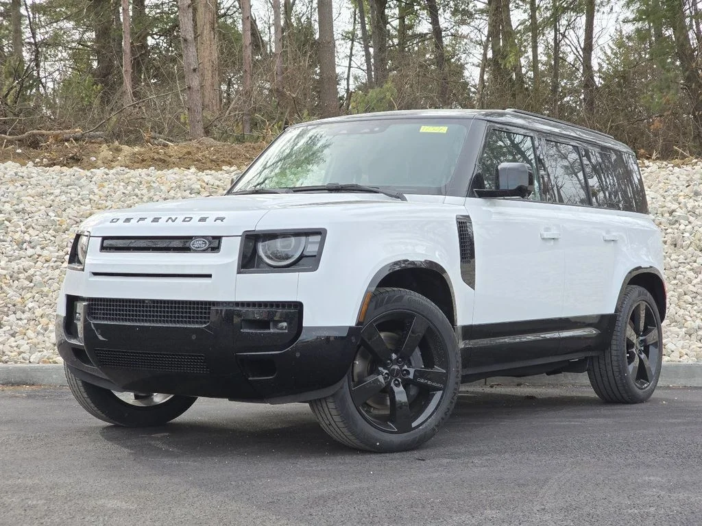 2026 Land Rover Defender 110 X-Dynamic SE P400's photo