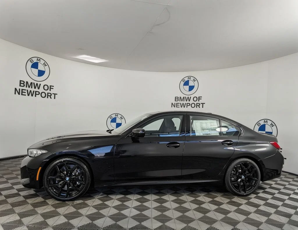 New 2026 Black Sapphire Metallic BMW 330i xDrive image 9