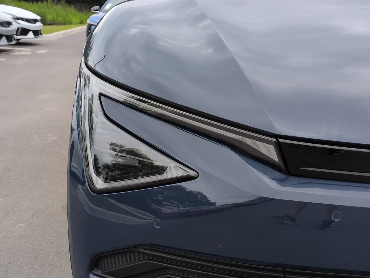 New 2026 Midnight Lake Blue Kia LIGHT image 10