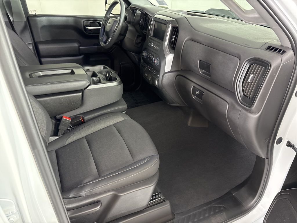 2024 Chevrolet Silverado 1500 Custom - Photo 17