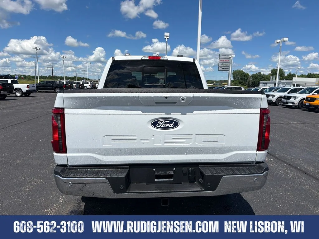 New 2026 Oxford White Ford XLT image 5
