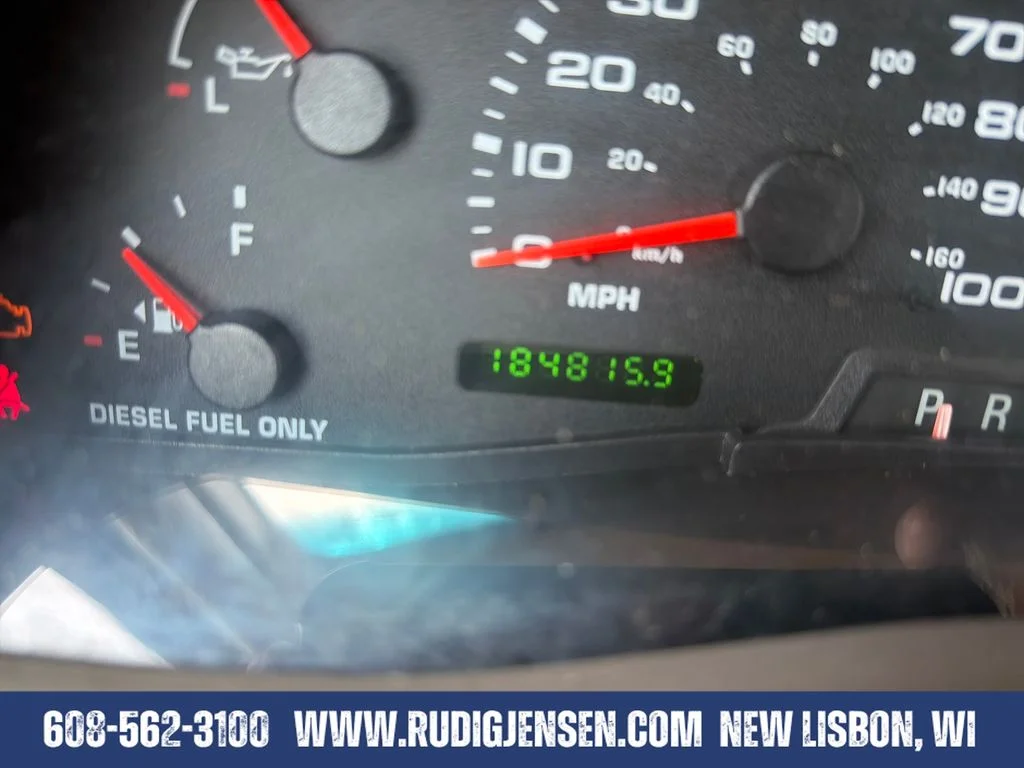 Used 2003 Green Ford Limited image 16