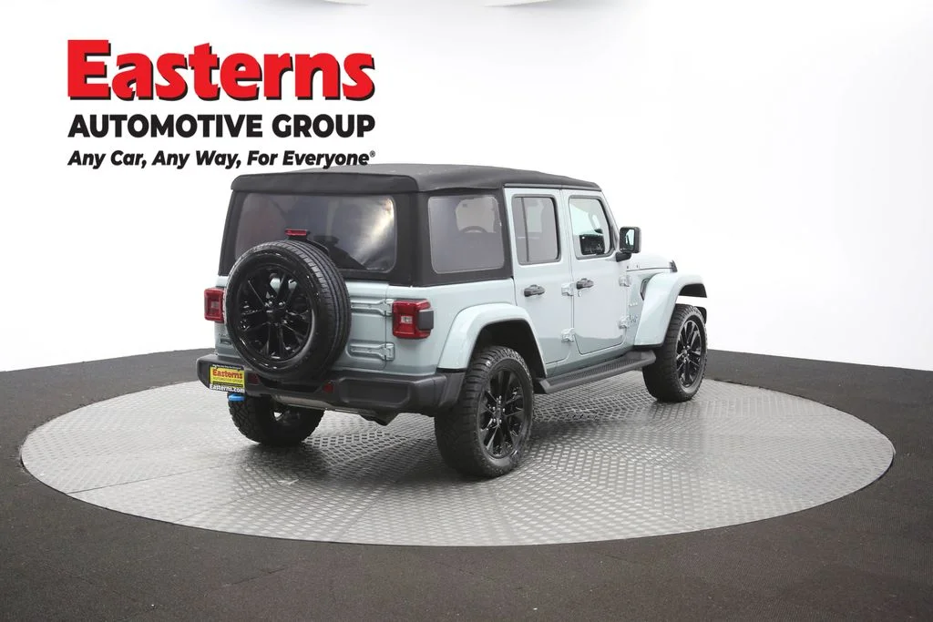 Used 2024 Gray Jeep Sahara 4xe image 40