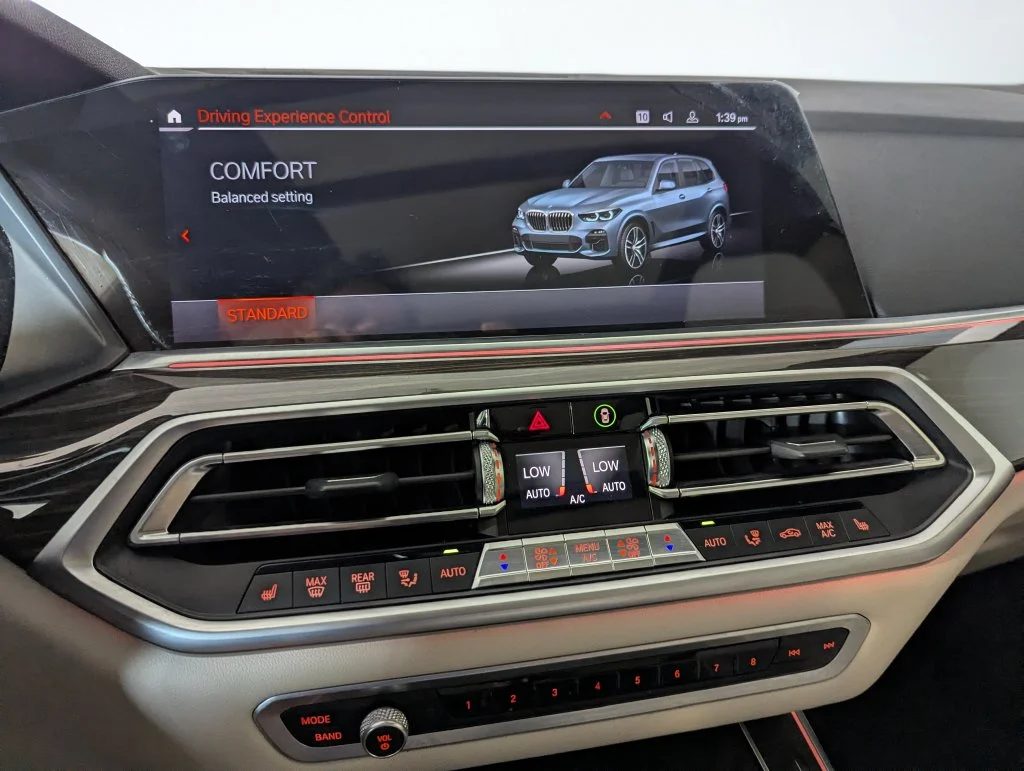 Certified Used 2019 Gray BMW xDrive40i image 41