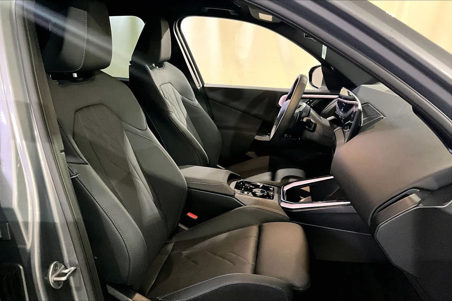 Used 2026 Skyscraper Grey Metallic BMW 30 xDrive image 7