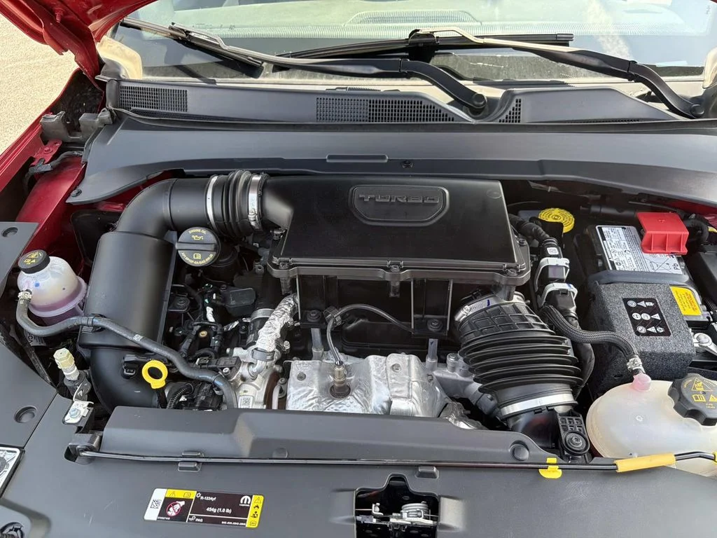 Used 2025 Red Jeep Limited image 31
