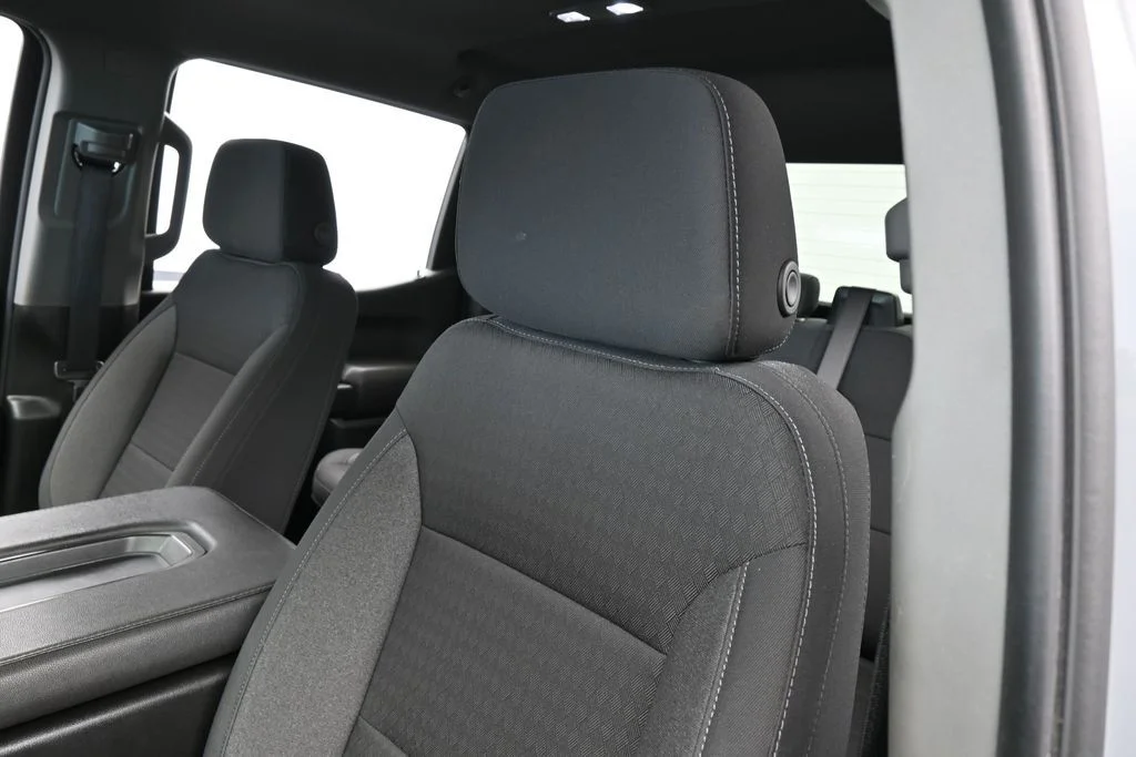 Used 2024 Slate Gray Metallic Chevrolet Custom image 15
